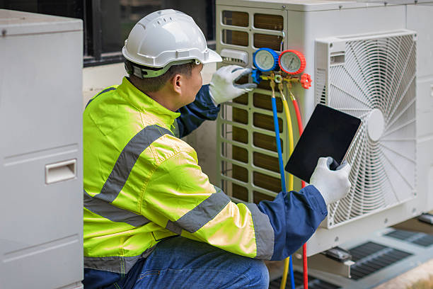 Professional Hvac technician working in Davis, CA